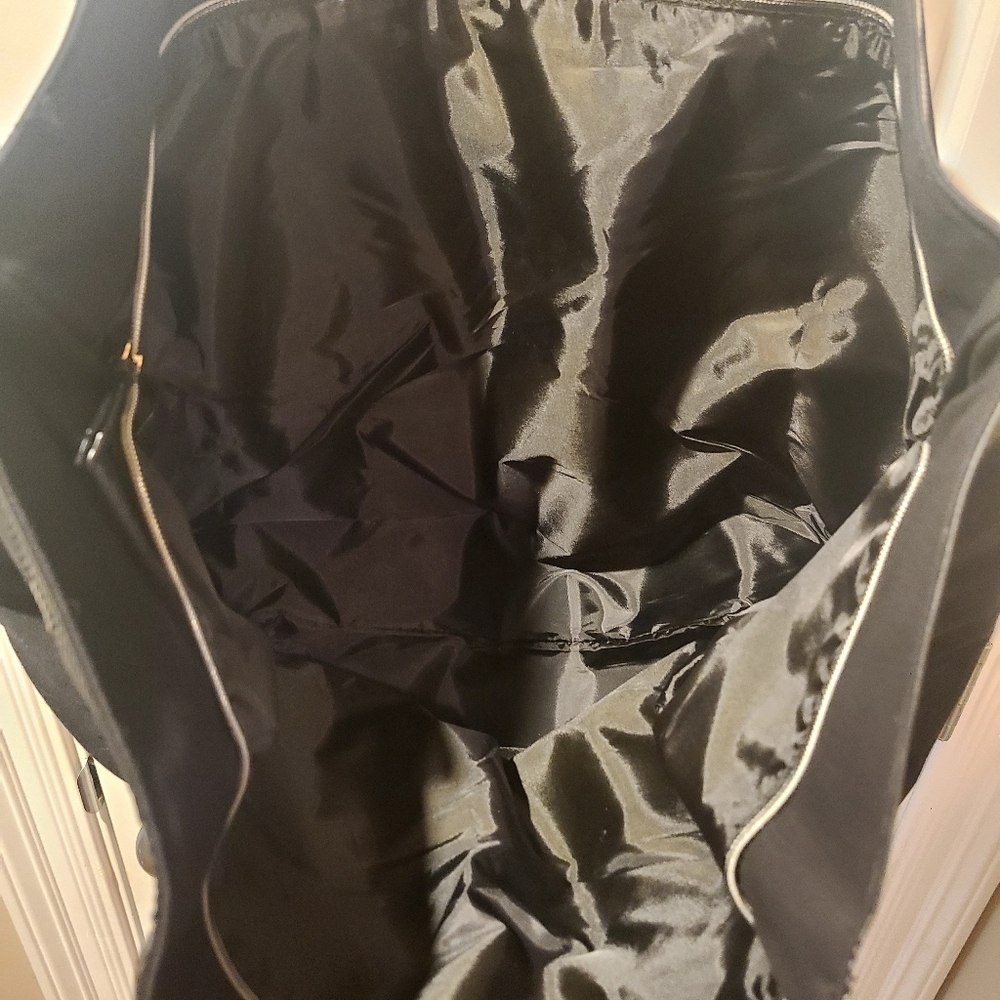 Victoria's Secret Black Tote, Metallic Trim, Logo in Shiny Gold on Front, NWT - Picture 6 of 10